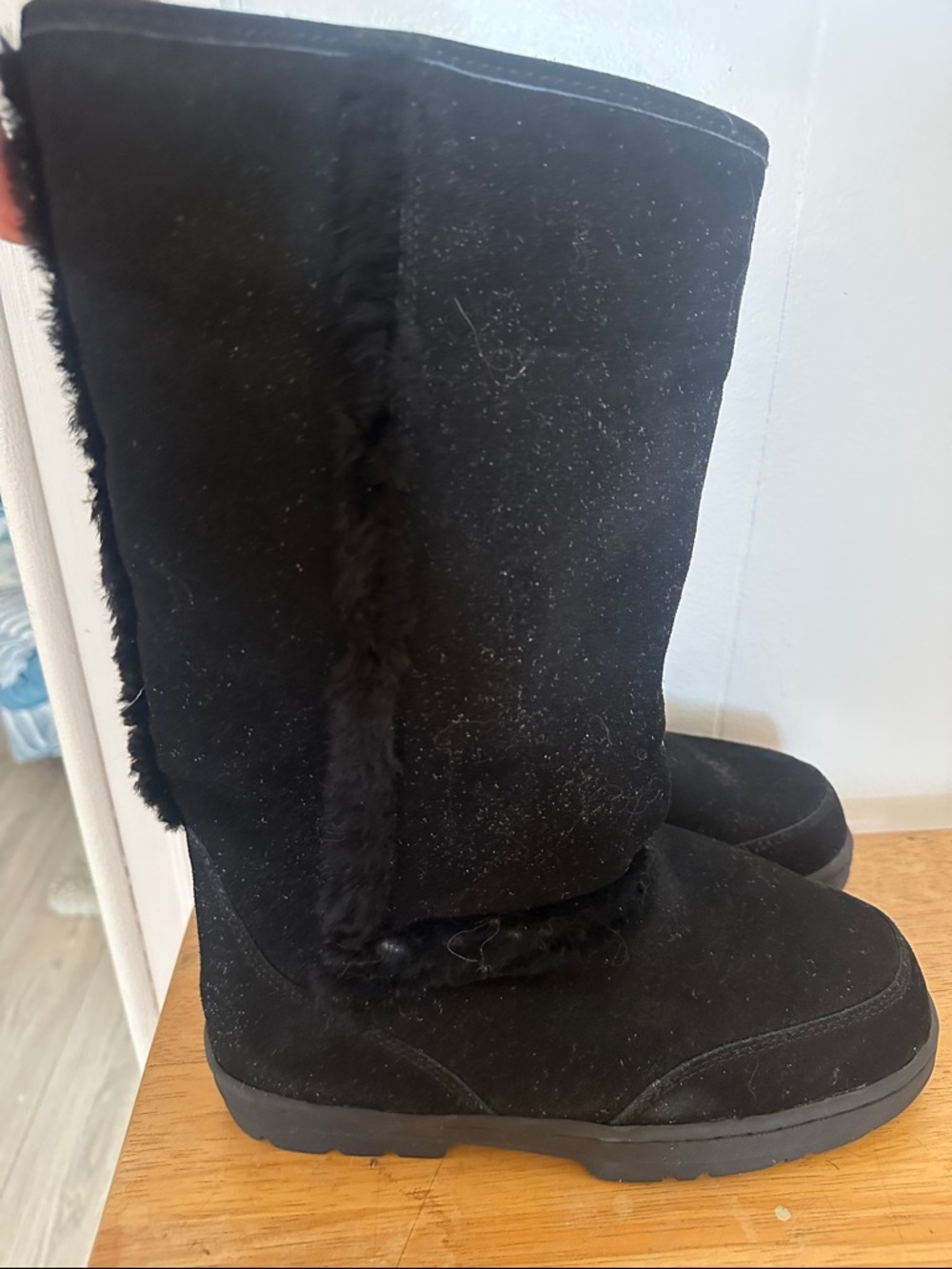 Black Women's Suede Fleece-Lined Winter Boots